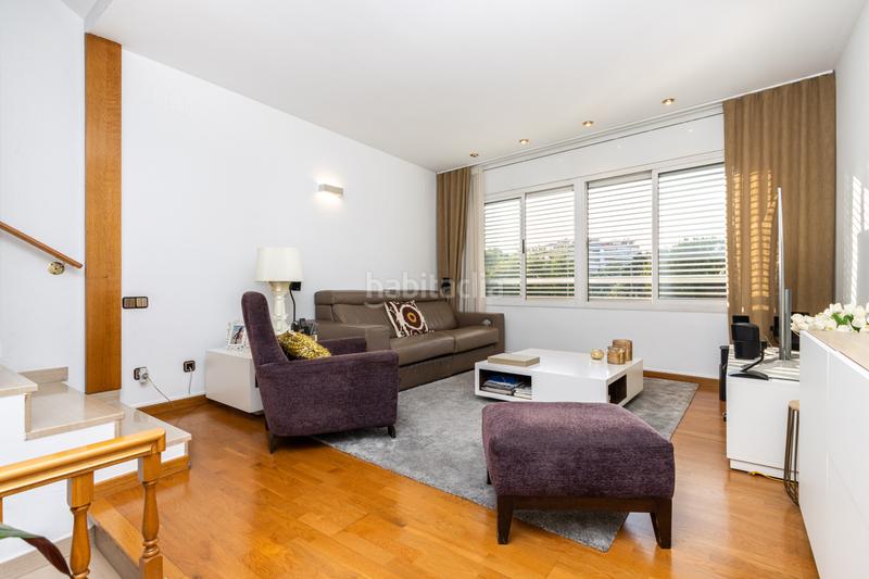 Foto 57c8d058-1edf-4012-979f-c09590386676. Reihenhaus mit parking in Barri del Centre Terrassa