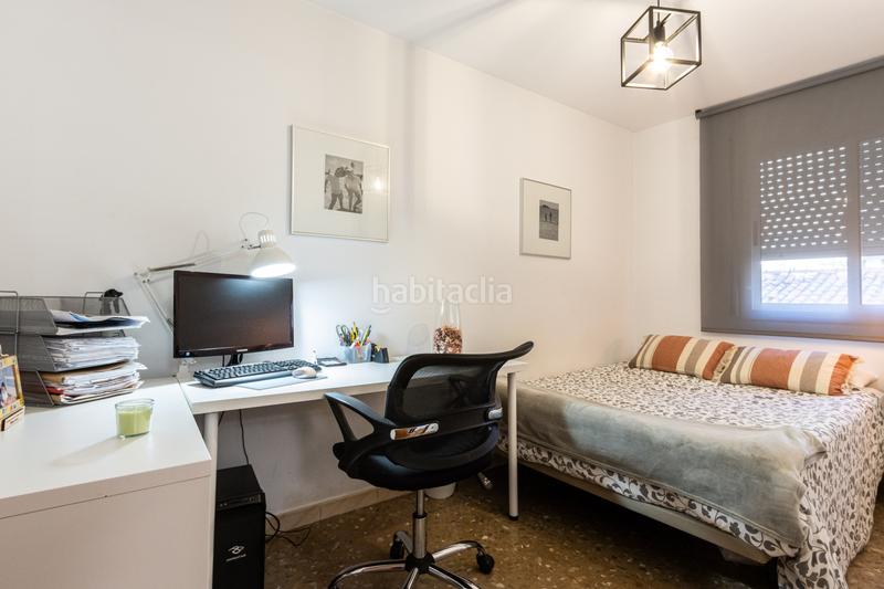 Foto 99161413-a409-4586-b129-e4a0c1cdaf59. Reihenhaus mit parking in Barri del Centre Terrassa