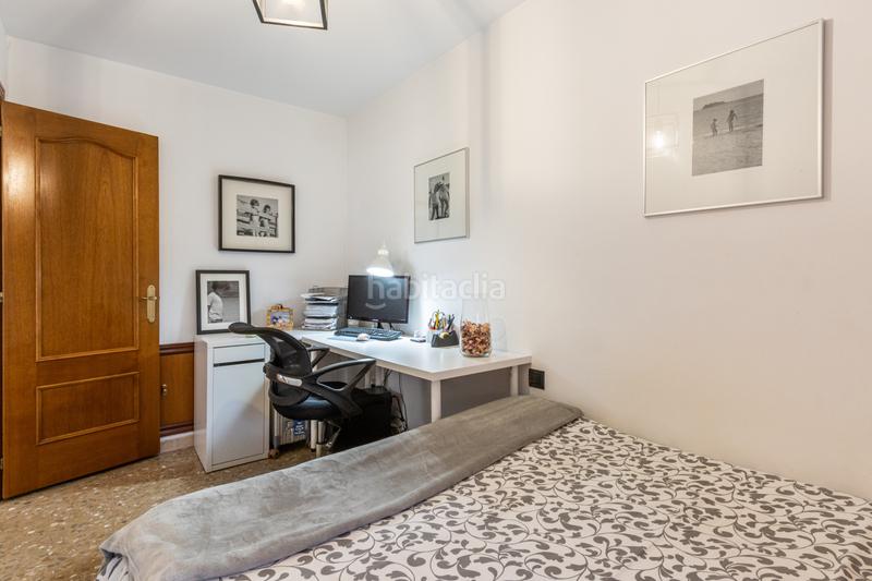 Foto e92ed9b8-bdff-488f-9fd6-809dd3328ad9. Reihenhaus mit parking in Barri del Centre Terrassa