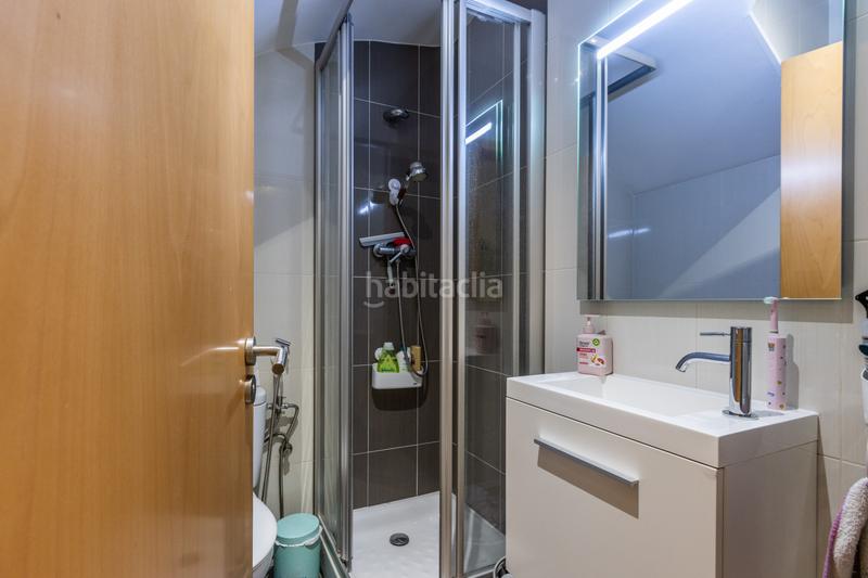 Foto 2a5be58f-acc5-4e65-99f5-4f93572f31a2. Piso dúplex con terraza y plaza de parking incluida en Terrassa