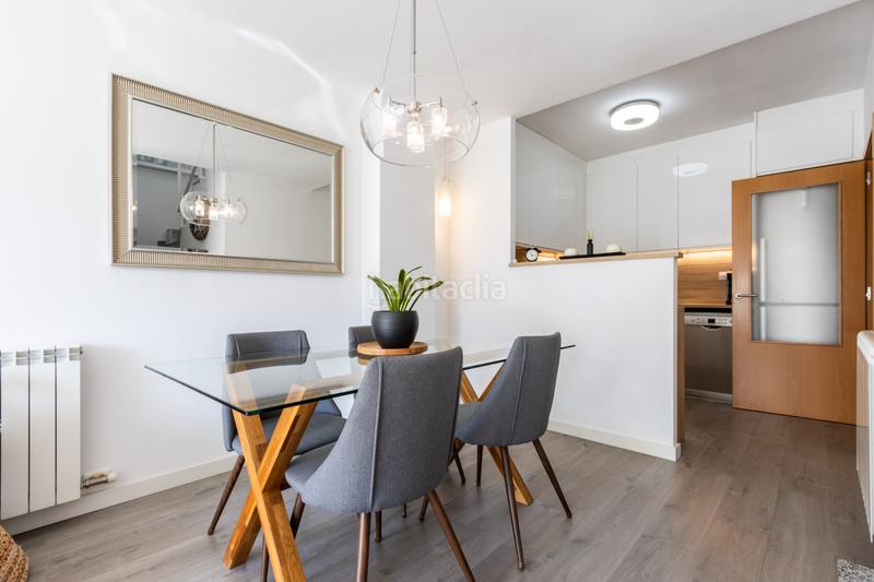 Foto 747ef06c-2bbb-4b13-bdc6-3135f4b4a7f6. Piso dúplex con terraza y plaza de parking incluida en Terrassa