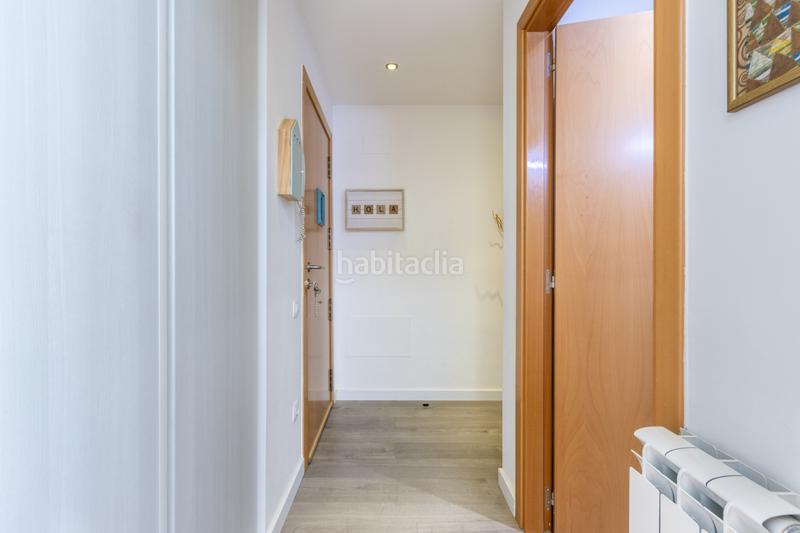 Foto 8cd9b8ae-f6e3-45aa-a322-90257bd6a553. Piso dúplex con terraza y plaza de parking incluida en Terrassa