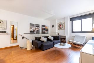 Appartement à Ripoll. Dúplex con entrada independiente en cada planta, plaza de parkin