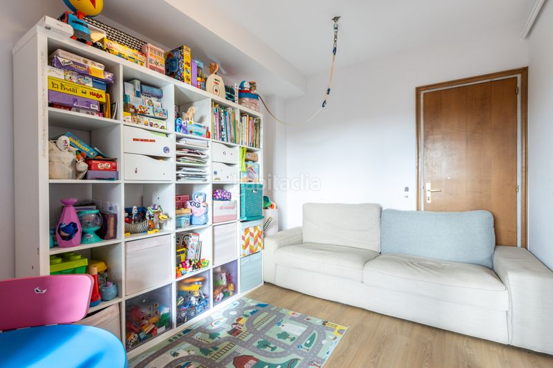 Foto fbe505e6-f07e-4380-b759-2d79b0ee0df8. Pis amb calefacció a Barri del Centre Terrassa