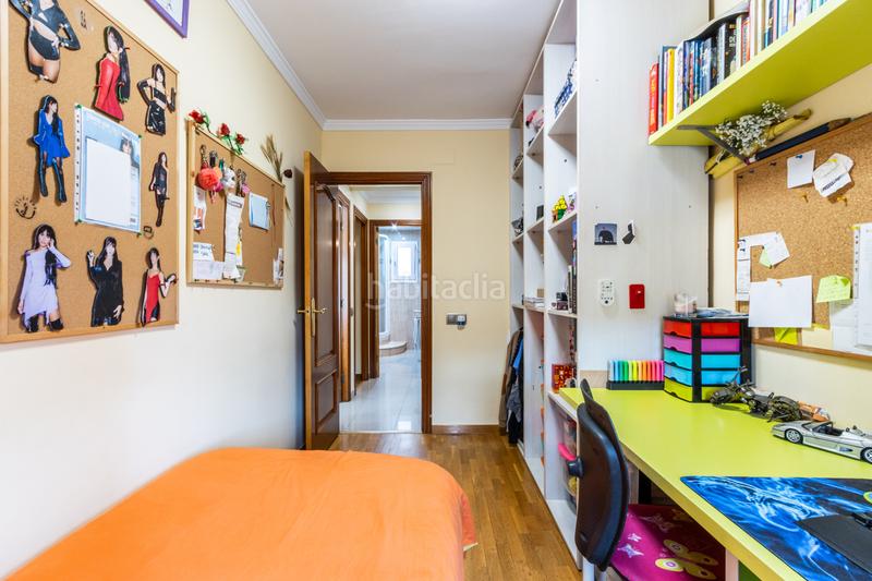 Foto 6cf8f632-ff0f-4b81-8951-a4903bda331b. Pis amb calefacció aparcament a Ca n'Aurell Terrassa