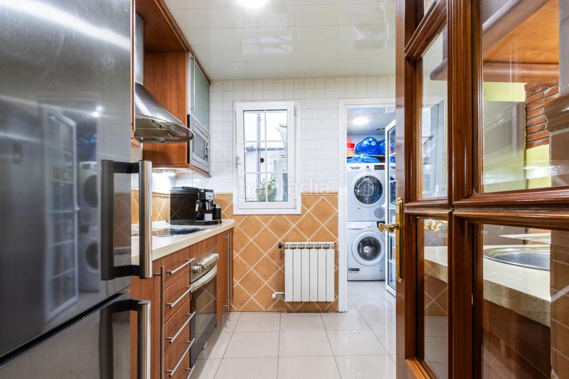 Foto a8860f3d-d4fe-4c12-afa1-6fdcae899ed0. Pis amb calefacció aparcament a Ca n'Aurell Terrassa