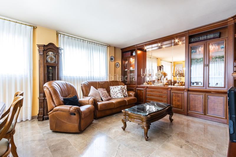 Foto 61d78fb0-1fe5-4fe8-a3e2-e177d43b6d09. Àtic amb calefacció aparcament a Barri del Centre Terrassa