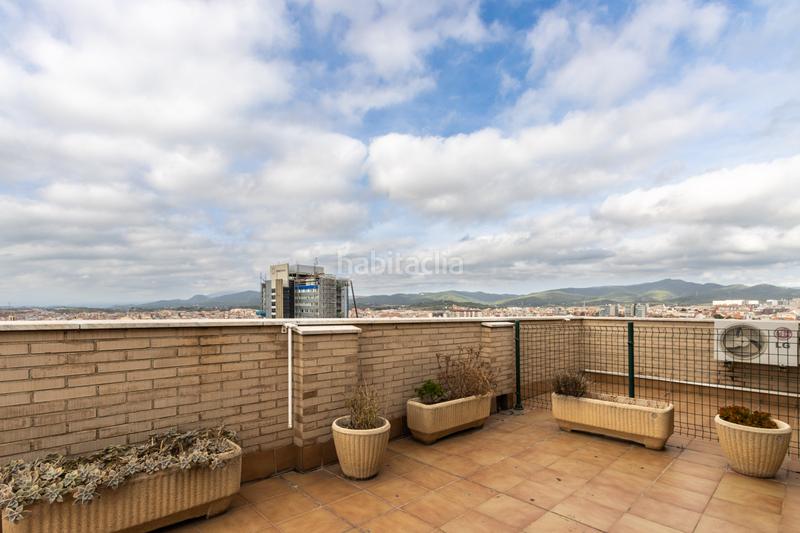 Foto 81864718-0a30-46ff-930b-0b5f1d35a07d. Àtic amb calefacció aparcament a Barri del Centre Terrassa