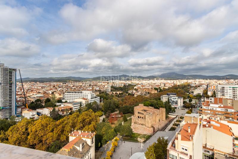Foto db5a88fc-122f-4d53-97b9-dfb588ccc0f1. Àtic amb calefacció aparcament a Barri del Centre Terrassa