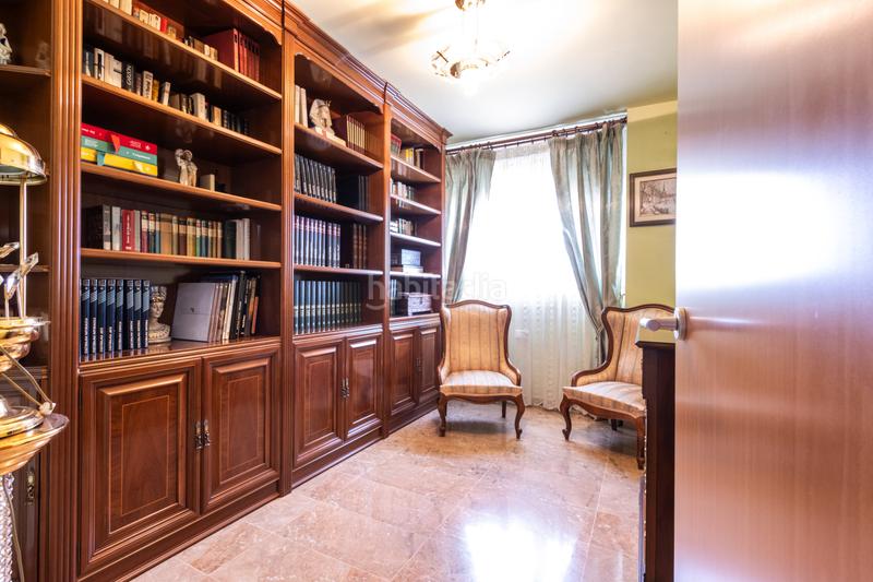 Foto e782cc05-cdee-48e9-8b6d-828cf9d30ec3. Àtic amb calefacció aparcament a Barri del Centre Terrassa