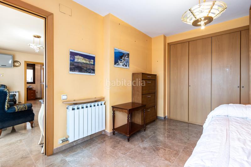 Foto e7ddf02c-8e2b-4ff1-a161-8cba6617f074. Àtic amb calefacció aparcament a Barri del Centre Terrassa