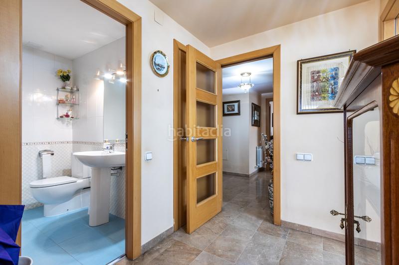 Foto f394a018-8016-454e-9eca-9dfea9552c93. Àtic amb calefacció aparcament a Barri del Centre Terrassa