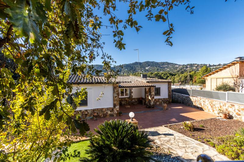 Foto daa975e3-90fc-48af-baf8-b1db0bd14578. Maison dans Matadepera - cl fogaroses 81 dans Matadepera