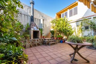 Casa a Roc Blanc. Una casa muy especial con amplias estancias y exteriores privado