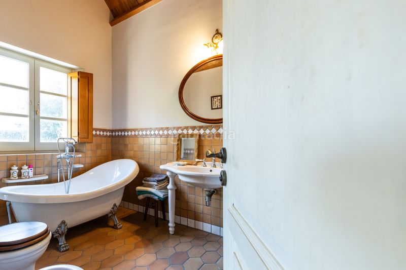 Foto b9b156b7-aa70-4112-9918-54f24bf2ffa2. Casa amb calefacció aparcament piscina a Matadepera