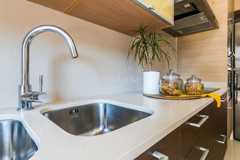 Foto c5e9691f-1b36-4393-b861-c906d7f3189b. Pis amb calefacció aparcament a Barri del Centre Terrassa