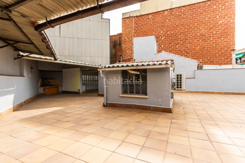 Foto ba928e69-451b-4b45-bf23-98b736bc1389. Casa adossada amb calefacció aparcament a La Maurina Terrassa