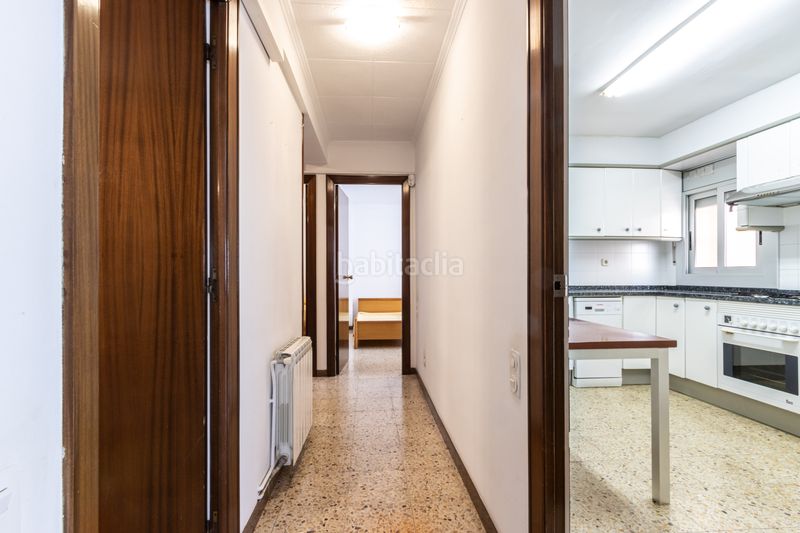 Foto c03b2964-9b25-4107-bd04-234d97e50885. Casa adossada amb calefacció aparcament a La Maurina Terrassa