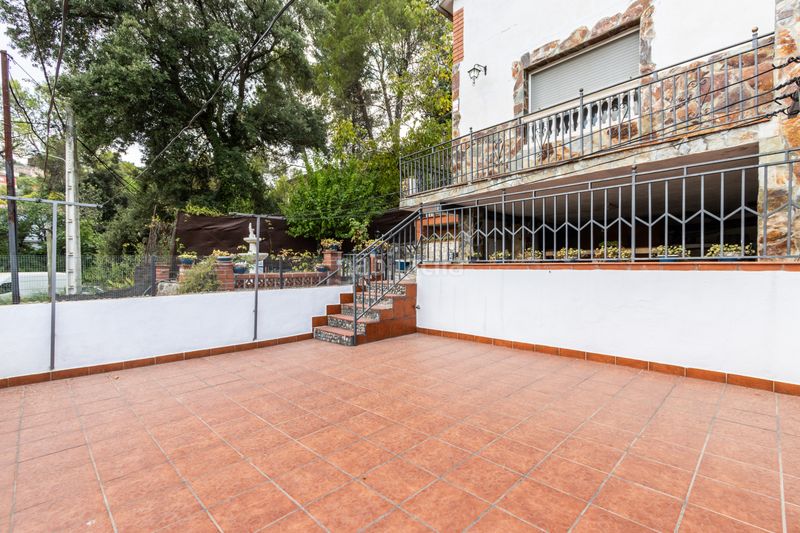 Foto 11de8e58-0f1d-4a05-a1b3-9a3e5e982bab. Casa amb calefacció aparcament piscina a Vacarisses