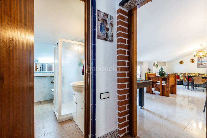 Foto 8328e582-a5d0-40b3-950d-536e776b28da. Casa amb calefacció aparcament piscina a Vacarisses