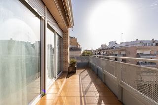 Appartamento in Sant Pere Nord. Piso con terraza de uso exclusivo de 42 m en azotea