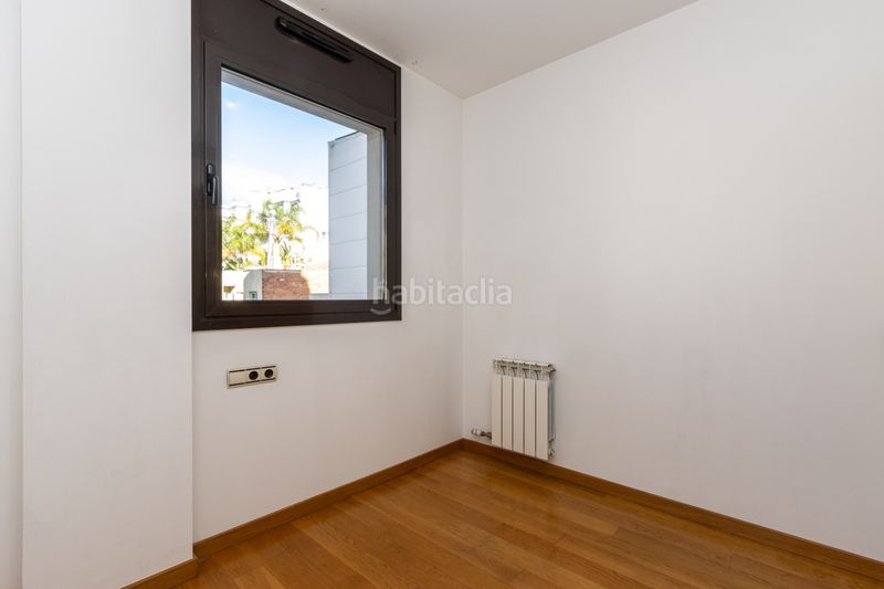 Foto ce0d8319-cee9-4f0a-b33a-18fb50c436f7. Pis amb calefacció aparcament a Barri del Centre Terrassa