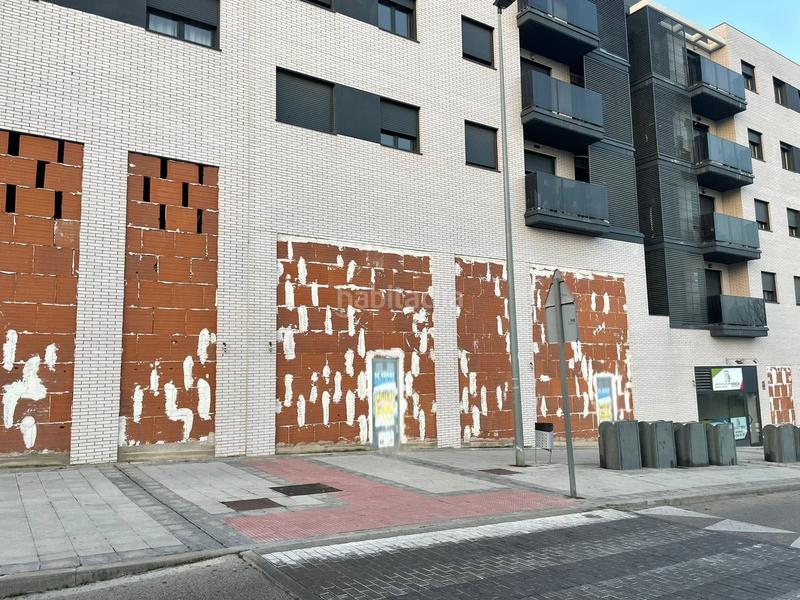 Foto b38ad377-d824-47ce-accd-74035de55877. Location local commercial dans Centro Arganda del Rey