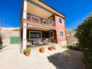 Casa aparellada  Calle ronda. Chalet pareado en venta en orusco de tajua