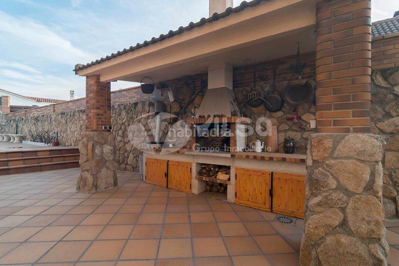 Foto 026c861a-9bb2-4970-b74a-15c64ef9d816. Chalet  independiente en venta en Los Villares Arganda del Rey