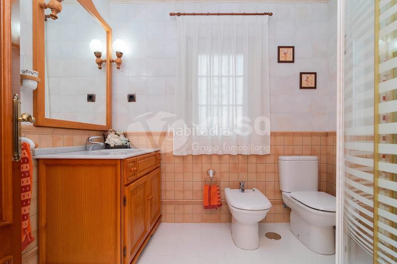 Foto 10c12e2d-8110-4b17-8eae-4a6f6956444d. Chalet  independiente en venta en Los Villares Arganda del Rey
