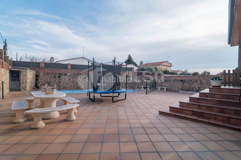 Foto b7503fbe-e5ab-4676-82b0-93bcc94dac44. Chalet  independiente en venta en Los Villares Arganda del Rey