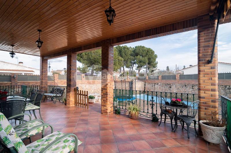 Foto e463f92c-1681-4937-b5eb-18584af42008. Chalet  independiente en venta en Los Villares Arganda del Rey