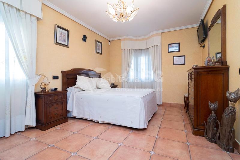 Foto f07ff73a-0933-4719-a3a8-f9f0fd6870b8. Chalet  independiente en venta en Los Villares Arganda del Rey