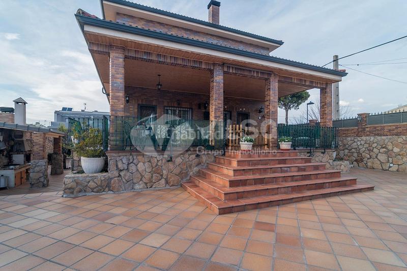 Foto f309b126-39c9-4345-ba44-6c71dc8faf1f. Chalet  independiente en venta en Los Villares Arganda del Rey