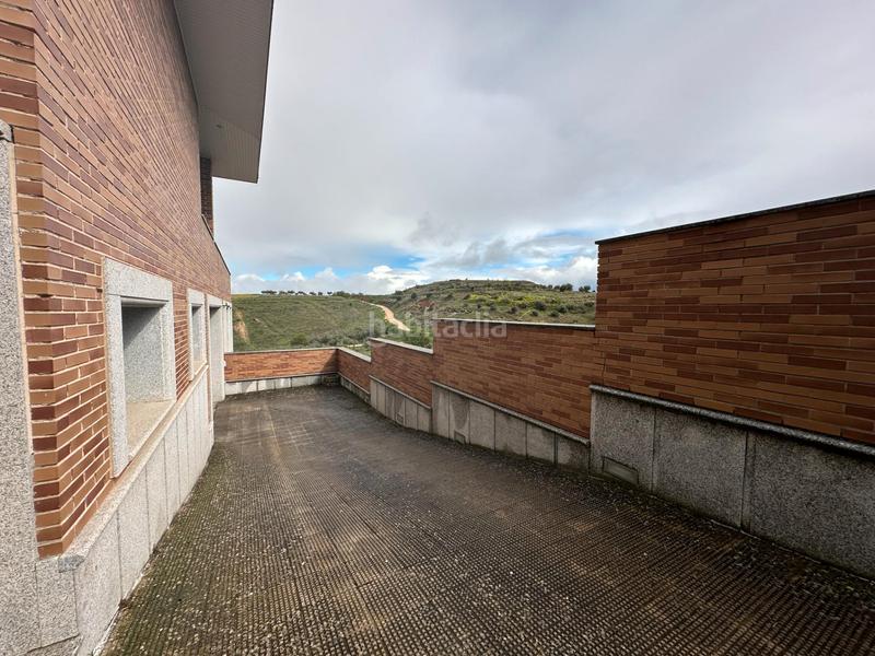 Foto 0f3021aa-37a8-4b8f-acb4-cbb12f52b79a. Casa amb calefacció aparcament piscina a Campo Real