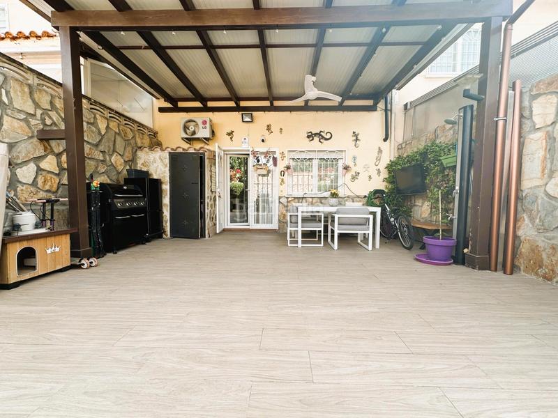 Foto a41d5ba6-9802-461e-a011-08d3e29f5017. Casa adossada amb calefacció aparcament a Loeches