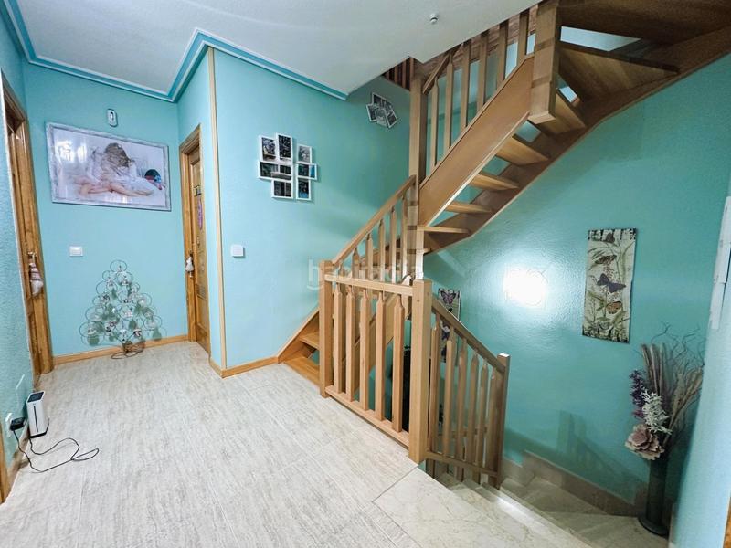 Foto d1738c10-c82b-4a7d-a625-6306a456bec0. Casa adossada amb calefacció aparcament a Loeches