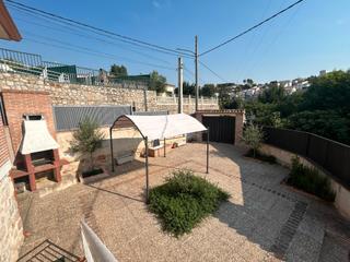 Casa a Orusco de Tajuña. Chalet independiente en venta en orusco