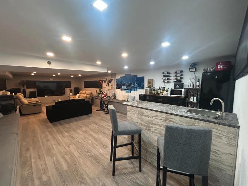 Foto ac3efa84-71c1-4bcc-b203-c2756e8cb171. Chalet con riscaldamento parcheggio piscina in Villarejo de Salvanés