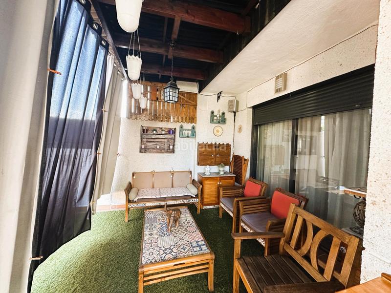 Foto d2538774-8483-4a36-ba23-9c40d5d1f496. Casa adossada amb calefacció aparcament piscina a Arganda del Rey