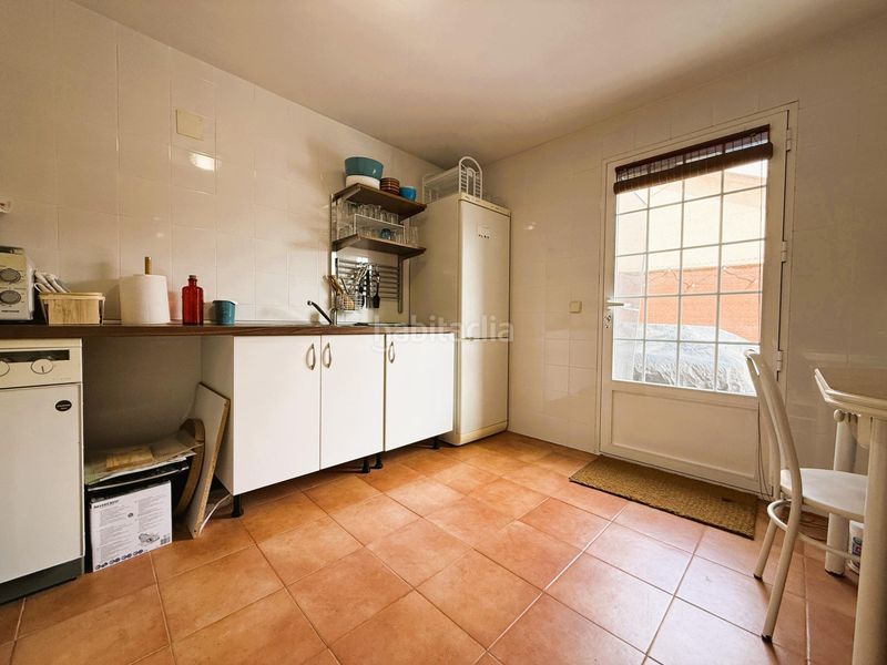 Foto d935b913-9dbf-4d57-8ba1-719509b7cb3e. Casa aparellada amb calefacció a Loeches