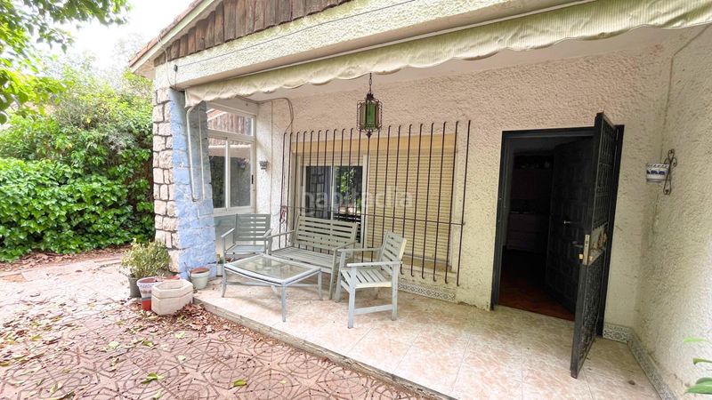 Foto 05fb297f-d8b5-473f-b57d-a65e3232fe7f. Casa aparellada amb calefacció aparcament piscina a Arganda del Rey