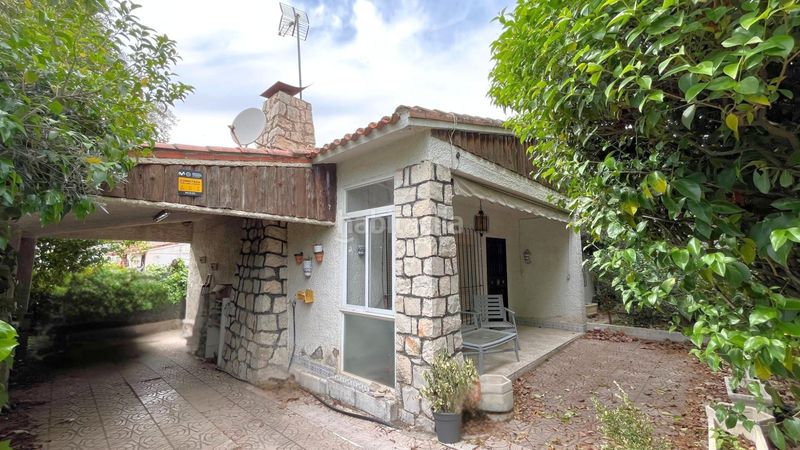 Foto 0745ad94-d7ad-4621-af6b-8ed0c6f82509. Casa aparellada amb calefacció aparcament piscina a Arganda del Rey