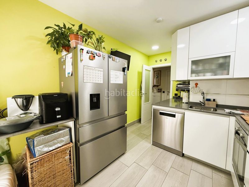 Foto feefed35-75a7-4f30-891b-880559989d0c. Flat with heating pool in Centro Arganda del Rey