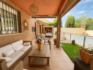 Chalet in Los Villares. Chalet independiente en arganda del rey, en los villares