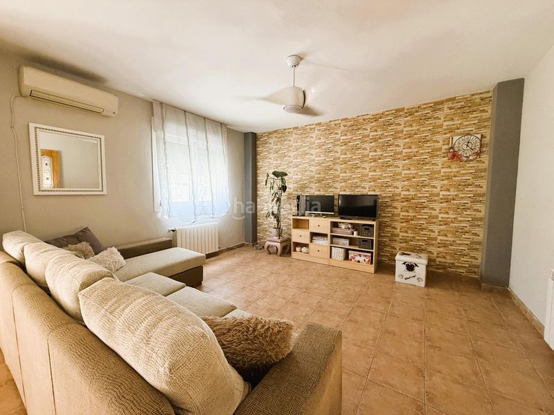 Foto 6f34e498-a26d-40ec-ba34-70d5386bf89d. Casa aparellada amb calefacció aparcament piscina a Arganda del Rey
