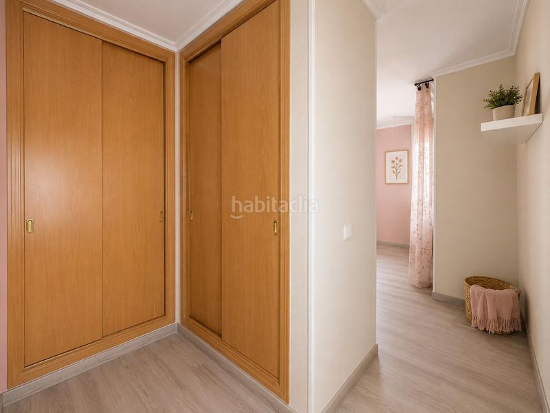 Foto a3f2289e-023a-41c7-848e-39d3f9048b14. Casa aparellada amb calefacció aparcament piscina a Arganda del Rey