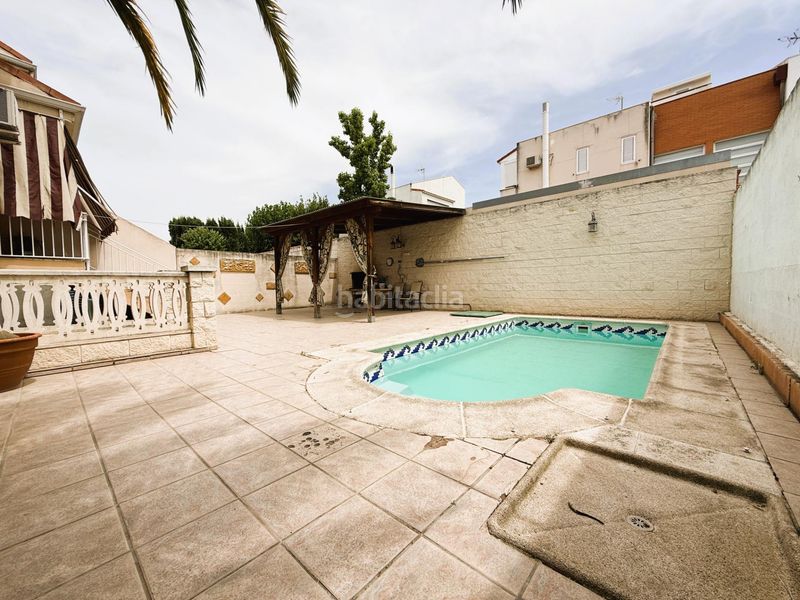 Foto dc7c18fb-4226-421f-a93e-f6e49153eec0. Casa aparellada amb calefacció aparcament piscina a Arganda del Rey