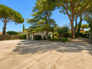 Chalet en Los Villares. Chalet independiente en una sola planta en arganda del rey - los