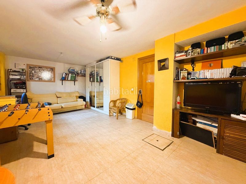 Foto edc88d95-47fb-4824-93e3-7ce957734401. Casa adossada amb calefacció aparcament a Los Villares Arganda del Rey